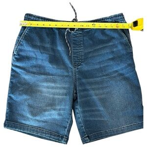 Men’s Jean shorts (Size M)